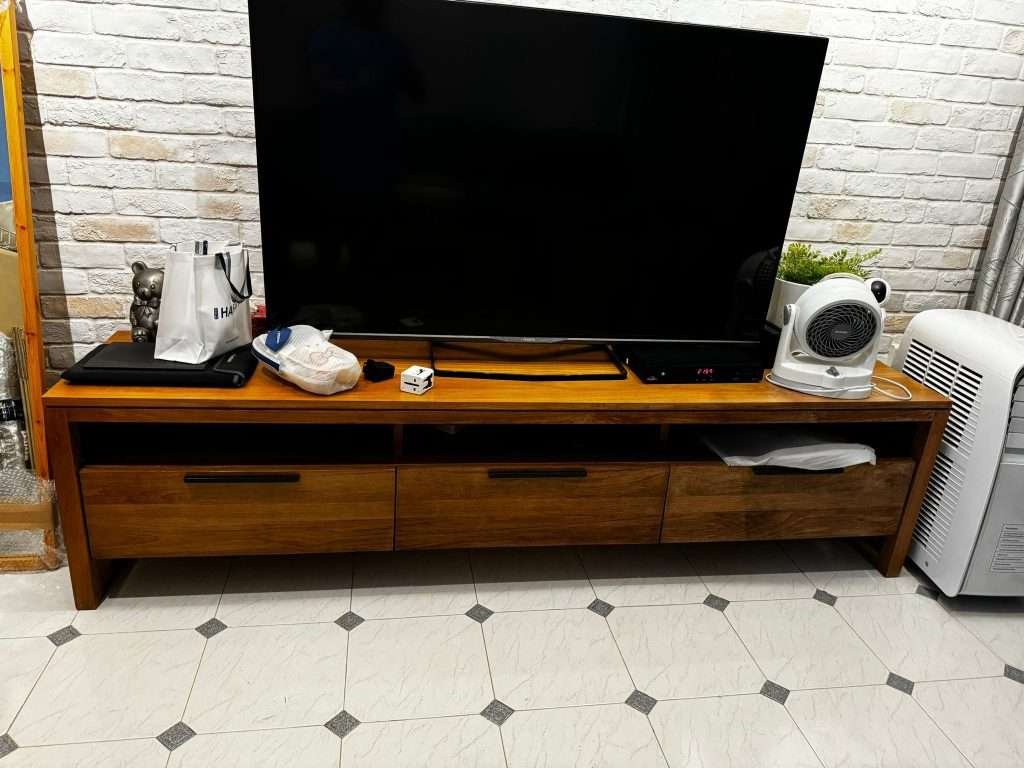 used living room furniture
