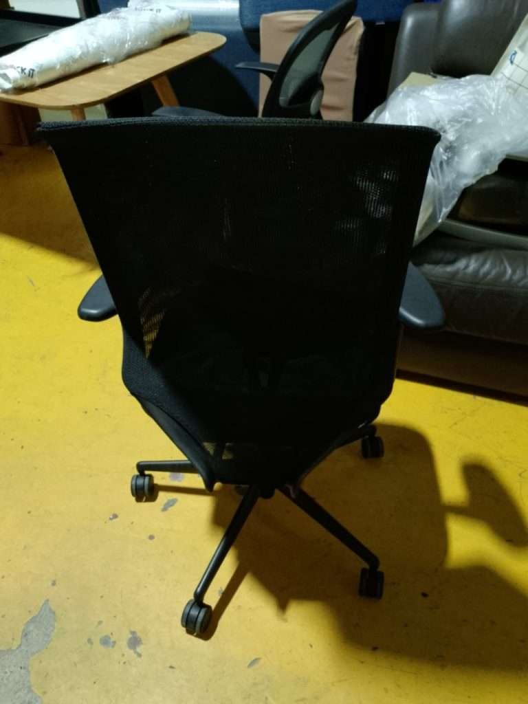 second-hand office furniture 