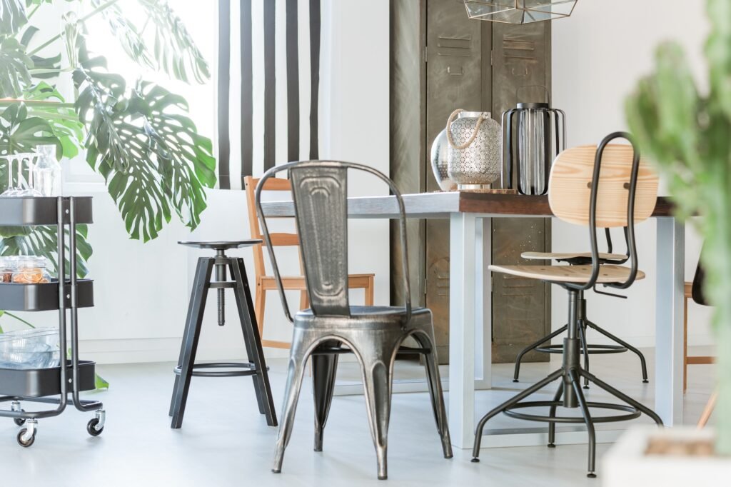 tips to spot quality second-hand furniture